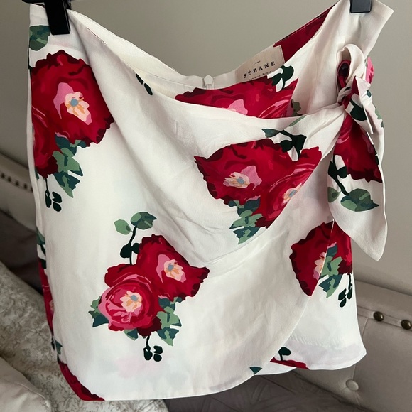 Sezane White Floral Pacome Mini Skirt ✨🌹 - Picture 3 of 5